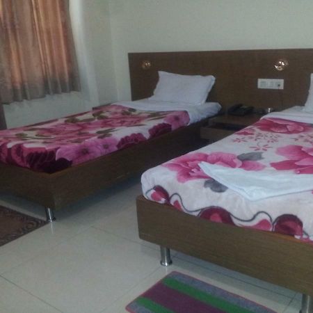 Hotel Brindavan Guwahati Ngoại thất bức ảnh