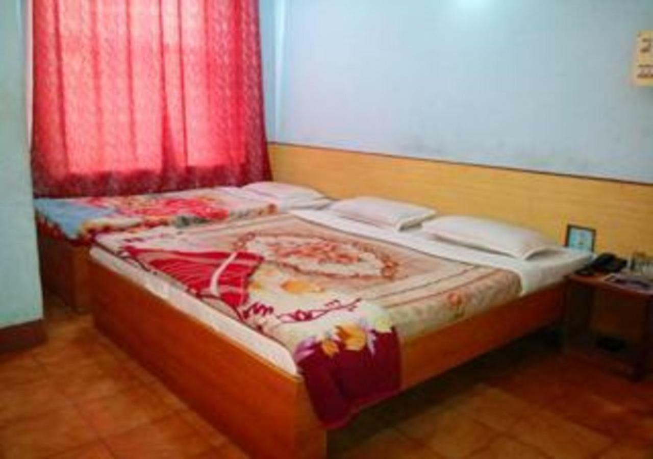 Hotel Brindavan Guwahati Ngoại thất bức ảnh