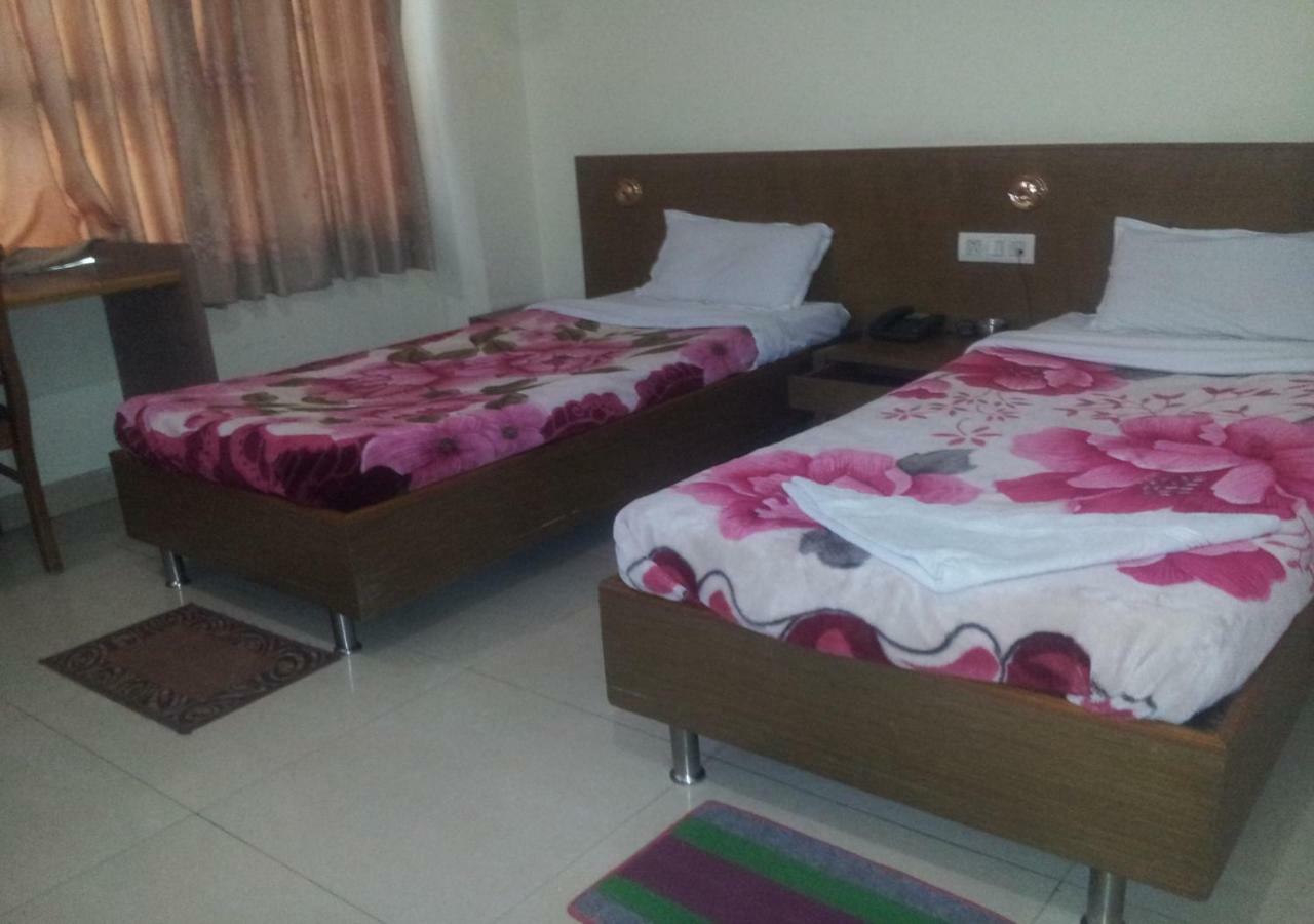 Hotel Brindavan Guwahati Ngoại thất bức ảnh
