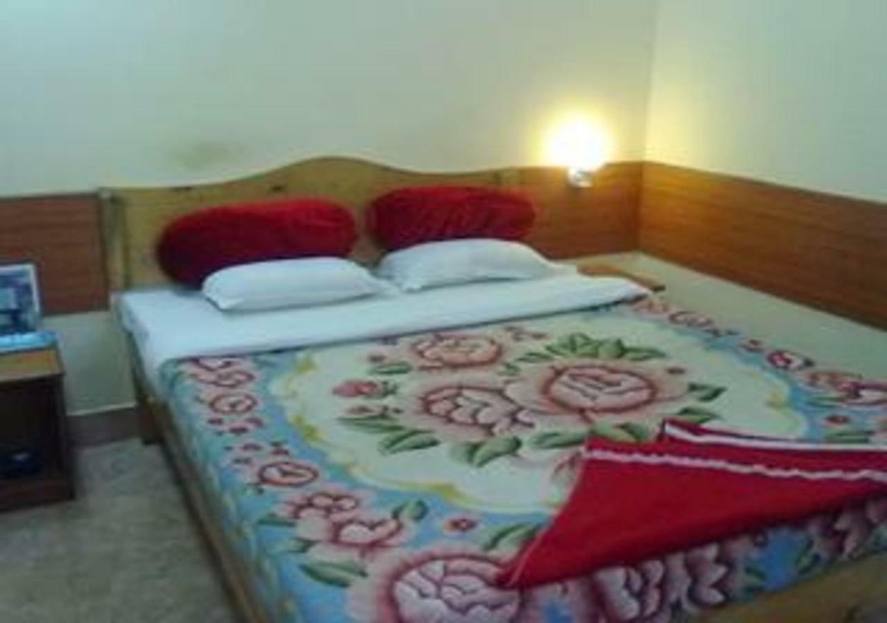 Hotel Brindavan Guwahati Ngoại thất bức ảnh