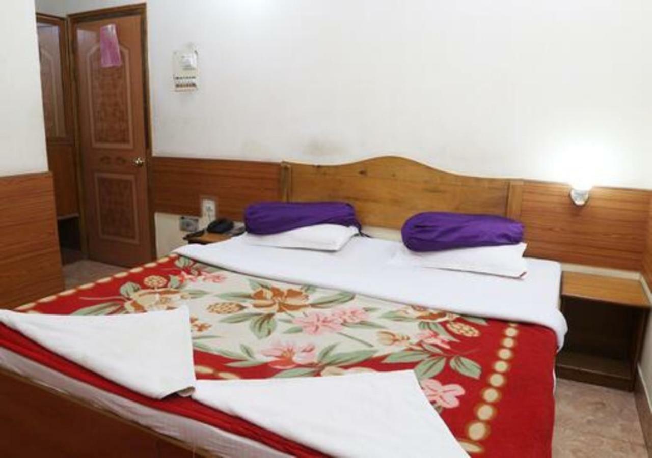 Hotel Brindavan Guwahati Ngoại thất bức ảnh